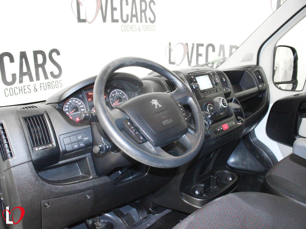 PEUGEOT BOXER BlueHDI FURGÓN CERRADO 35 L2 H2 130 de segunda mano