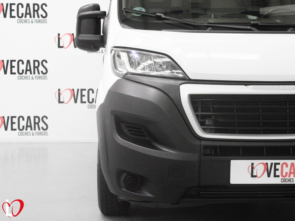 PEUGEOT BOXER BlueHDI FURGÓN CERRADO 35 L2 H2 130 de segunda mano
