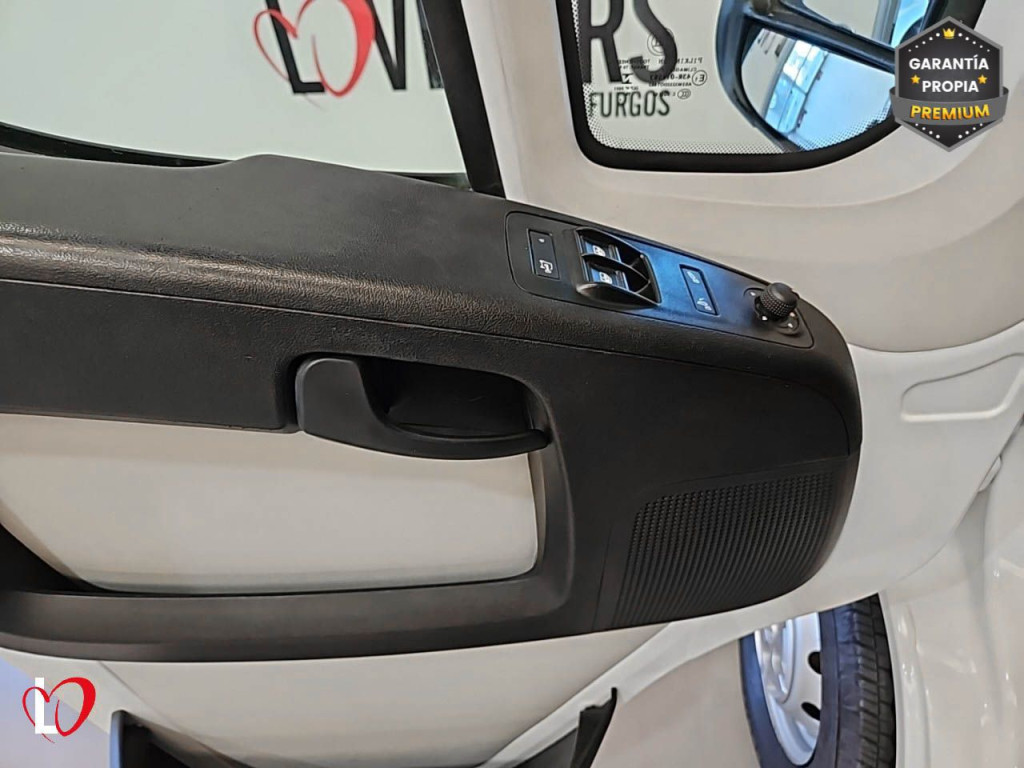 PEUGEOT BOXER BlueHDI FURGÓN PREMIUN 335 L3 H2 140 de segunda mano