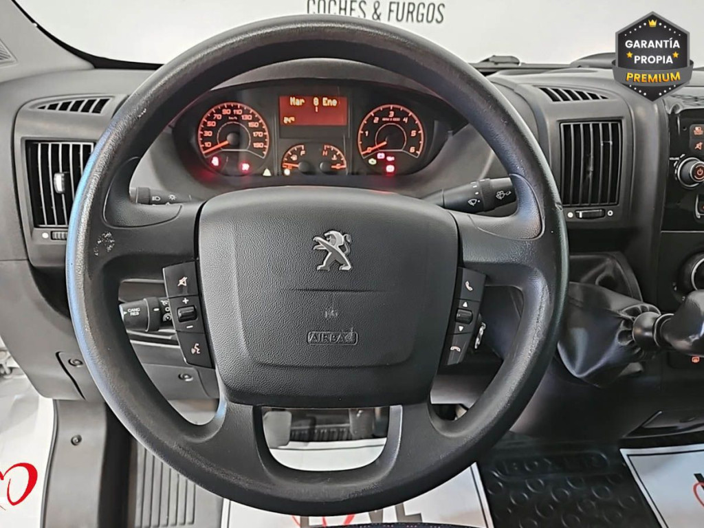 PEUGEOT BOXER BlueHDI FURGÓN PREMIUN 335 L3 H2 140 de segunda mano