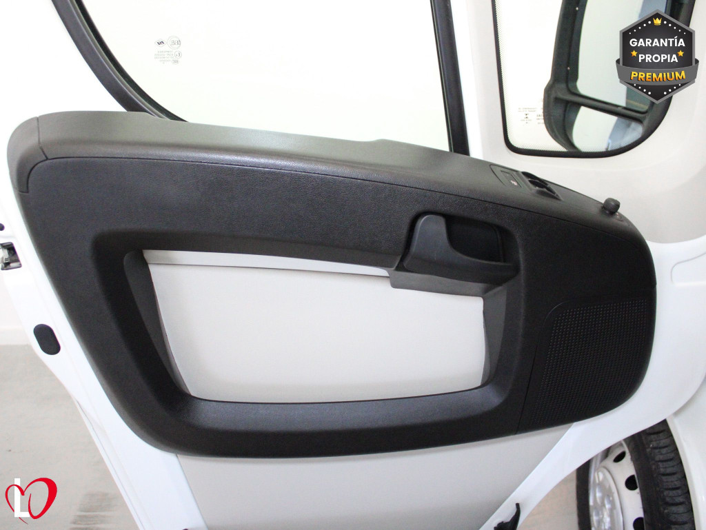 PEUGEOT BOXER BlueHDI L2H2 333 ISOTERMO + EQUIPO FRIO 110 de segunda mano