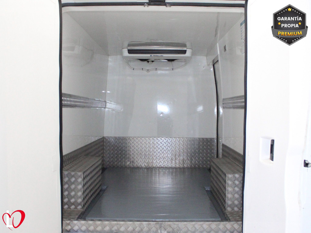 PEUGEOT BOXER BlueHDI L2H2 333 ISOTERMO + EQUIPO FRIO 110 de segunda mano