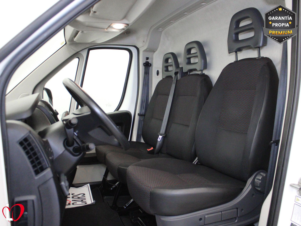 PEUGEOT BOXER BlueHDI L2H2 333 ISOTERMO + EQUIPO FRIO 110 de segunda mano