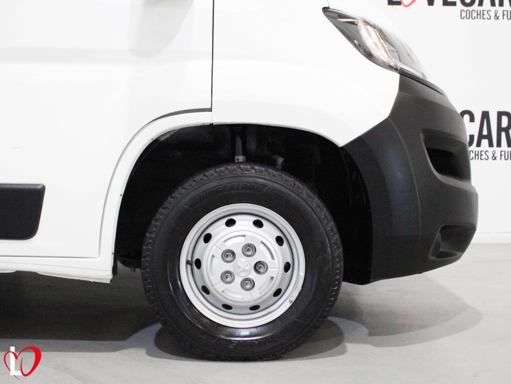 PEUGEOT BOXER BlueHDI S&S FURGÓN CERRADO 33 L2 H2 140 de segunda mano