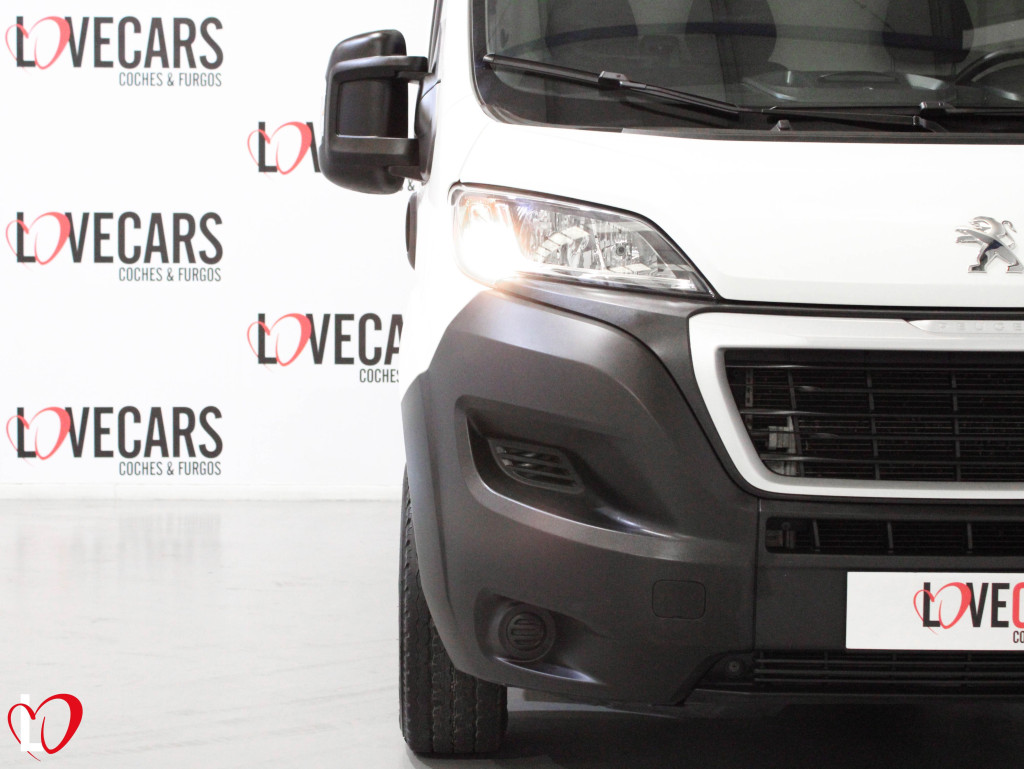 PEUGEOT BOXER BlueHDI S&S FURGÓN CERRADO 33 L2 H2 140 de segunda mano