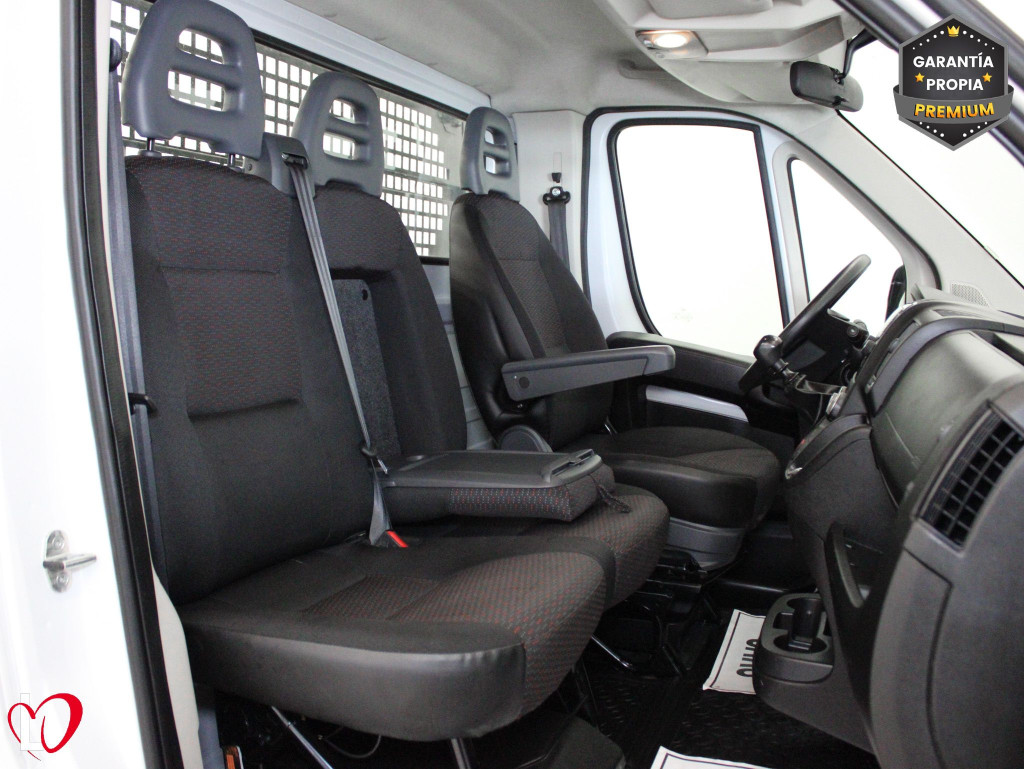 PEUGEOT BOXER CAMIÓN CAJA 33 L2 BlueHDi 140 S&S de segunda mano