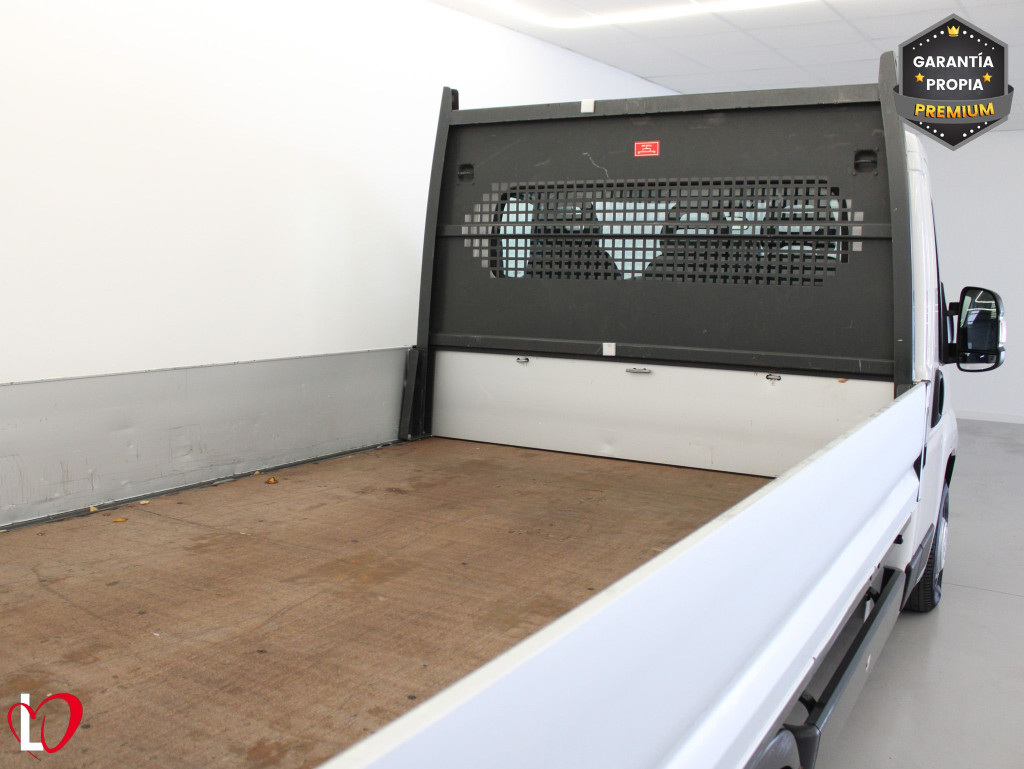 PEUGEOT BOXER CAMIÓN CAJA 33 L2 BlueHDi 140 S&S de segunda mano