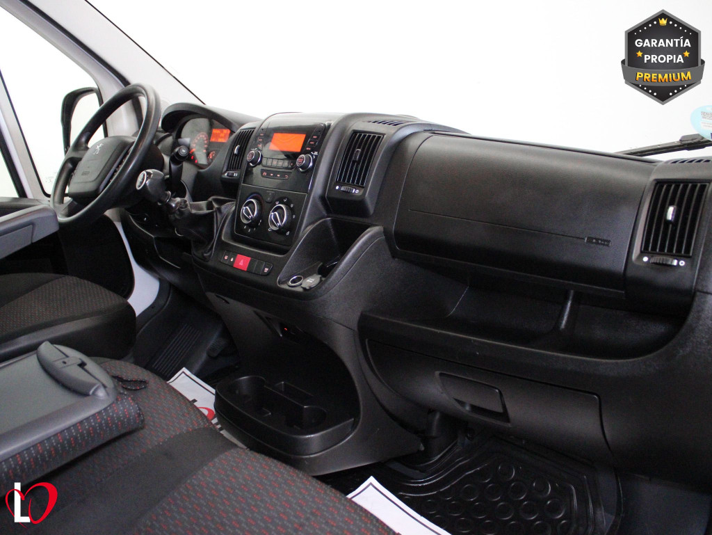 PEUGEOT BOXER CAMIÓN CAJA 33 L2 BlueHDi 140 S&S de segunda mano