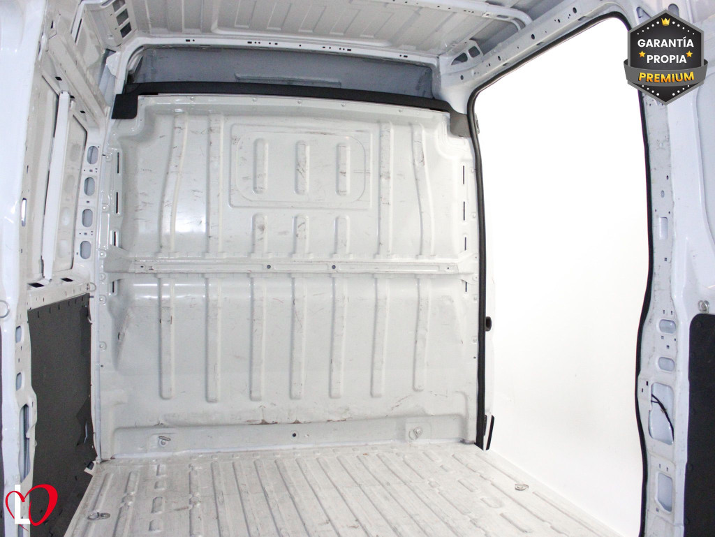 PEUGEOT BOXER FURGÓN 333 L2 H2 BHDI 120 S&S 6 Vel. MAN de segunda mano