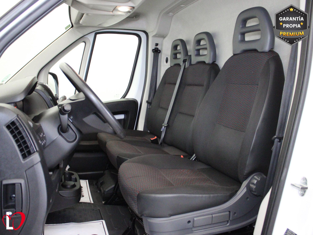 PEUGEOT BOXER FURGÓN 333 L2 H2 BHDI 120 S&S 6 Vel. MAN de segunda mano