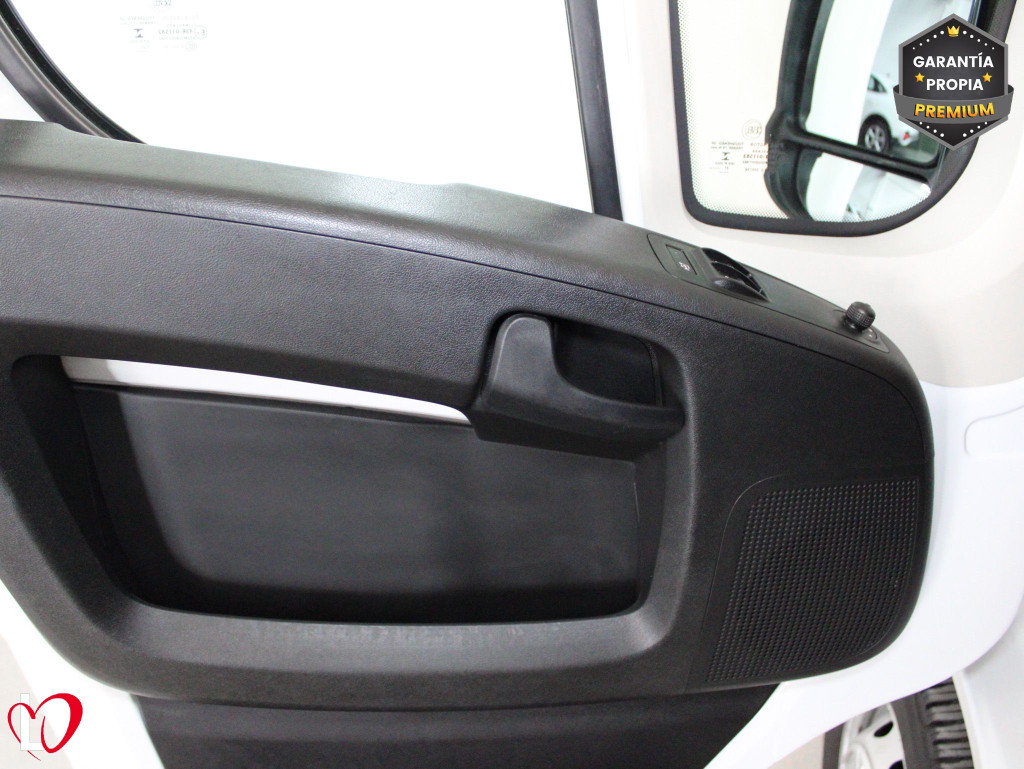 PEUGEOT BOXER FURGÓN 333 L2 H2 BHDI 120 S&S 6 Vel. MAN de segunda mano