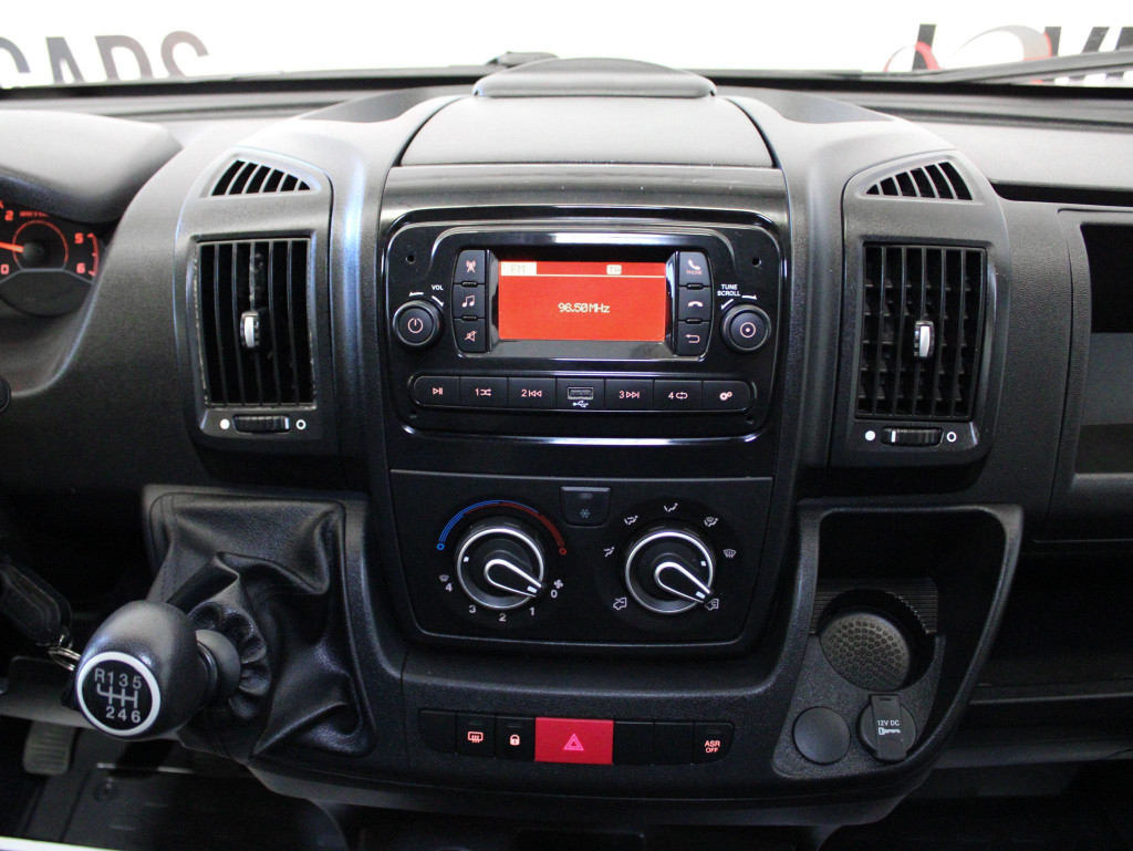 PEUGEOT BOXER FURGÓN 333 L2 H2 BHDI 120 S&S 6 Vel. MAN de segunda mano