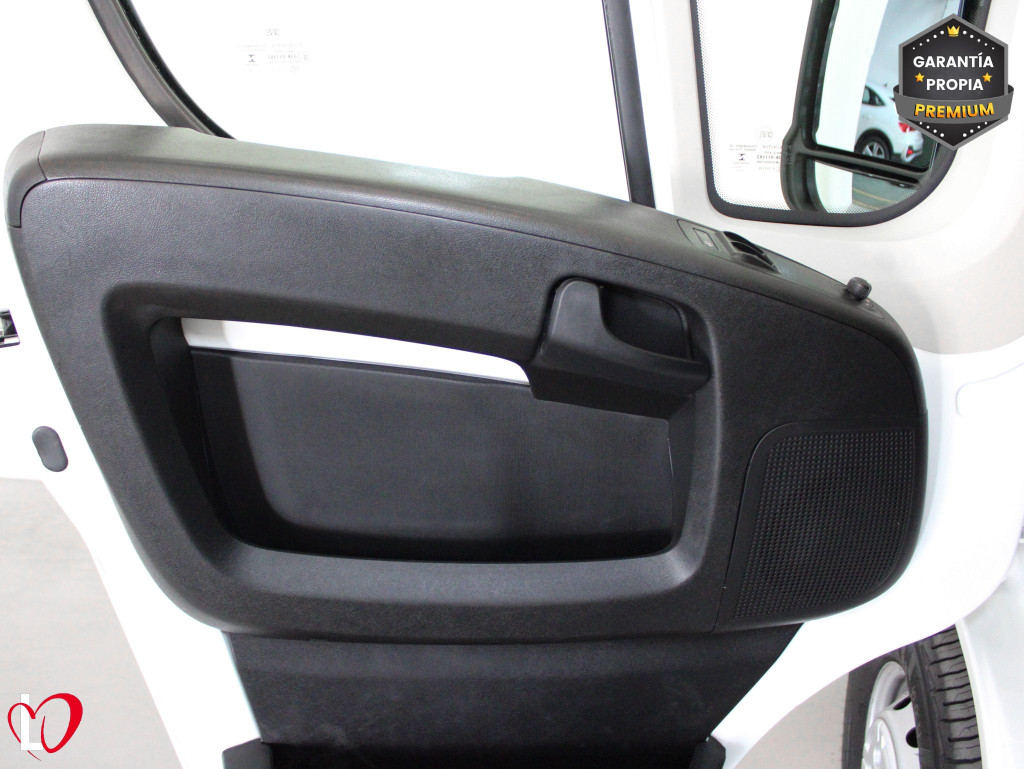 PEUGEOT BOXER FURGÓN 335 L3 H2 BHDI 140 S&S 6 Vel. MAN de segunda mano