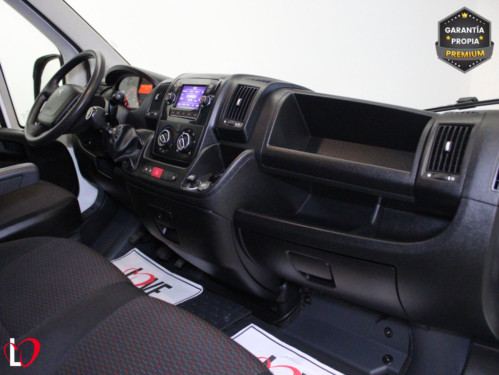 PEUGEOT BOXER FURGÓN 335 L3H2 BlueHDi 140 S&S ISOTERMO de segunda mano