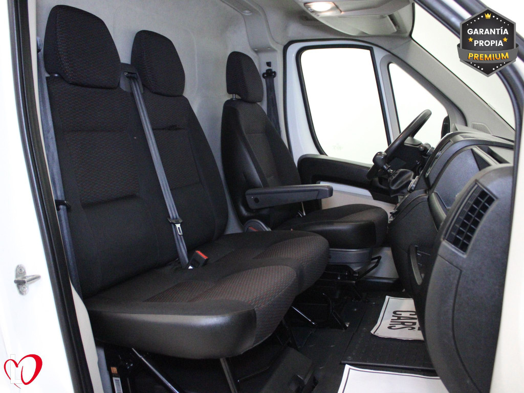 PEUGEOT BOXER FURGÓN 335 L3H2 BlueHDi 140 S&S ISOTERMO de segunda mano