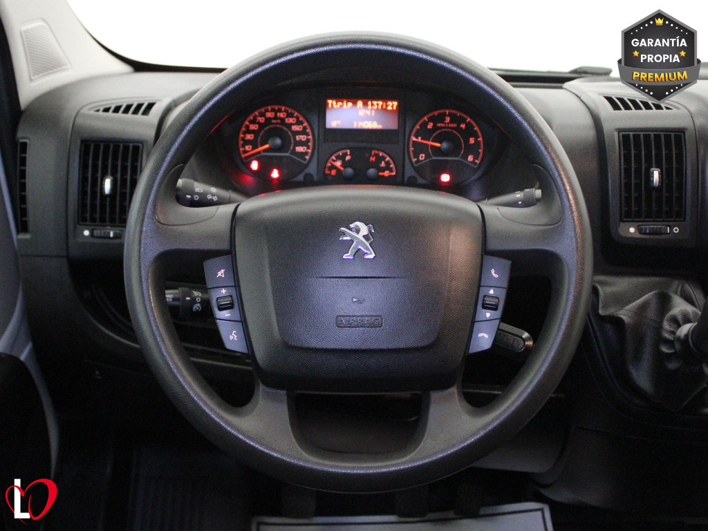 PEUGEOT BOXER FURGÓN 335 L3H2 BlueHDi 140 S&S ISOTERMO de segunda mano