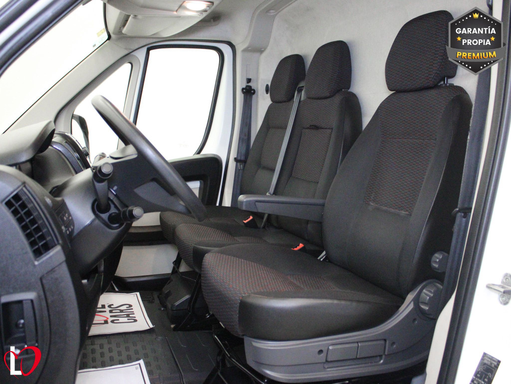 PEUGEOT BOXER FURGÓN 335 L3H2 BlueHDi 140 S&S ISOTERMO de segunda mano