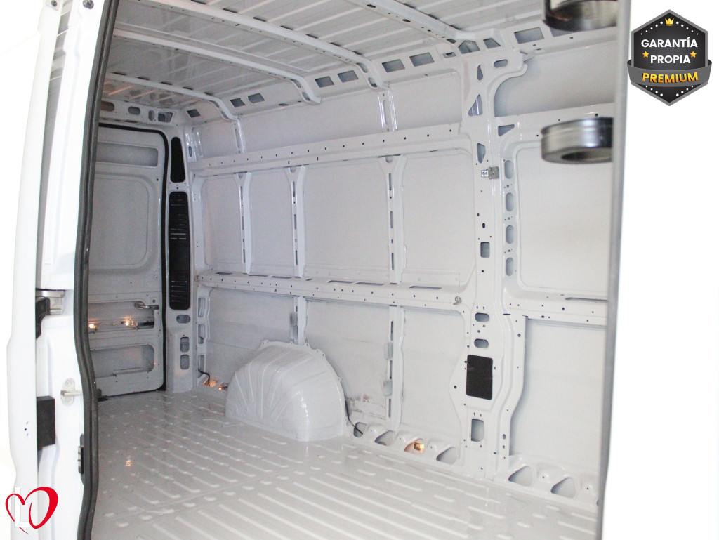 PEUGEOT BOXER FURGÓN 435 L4 H2 BHDI 140 S&S 6 Vel. MAN de segunda mano