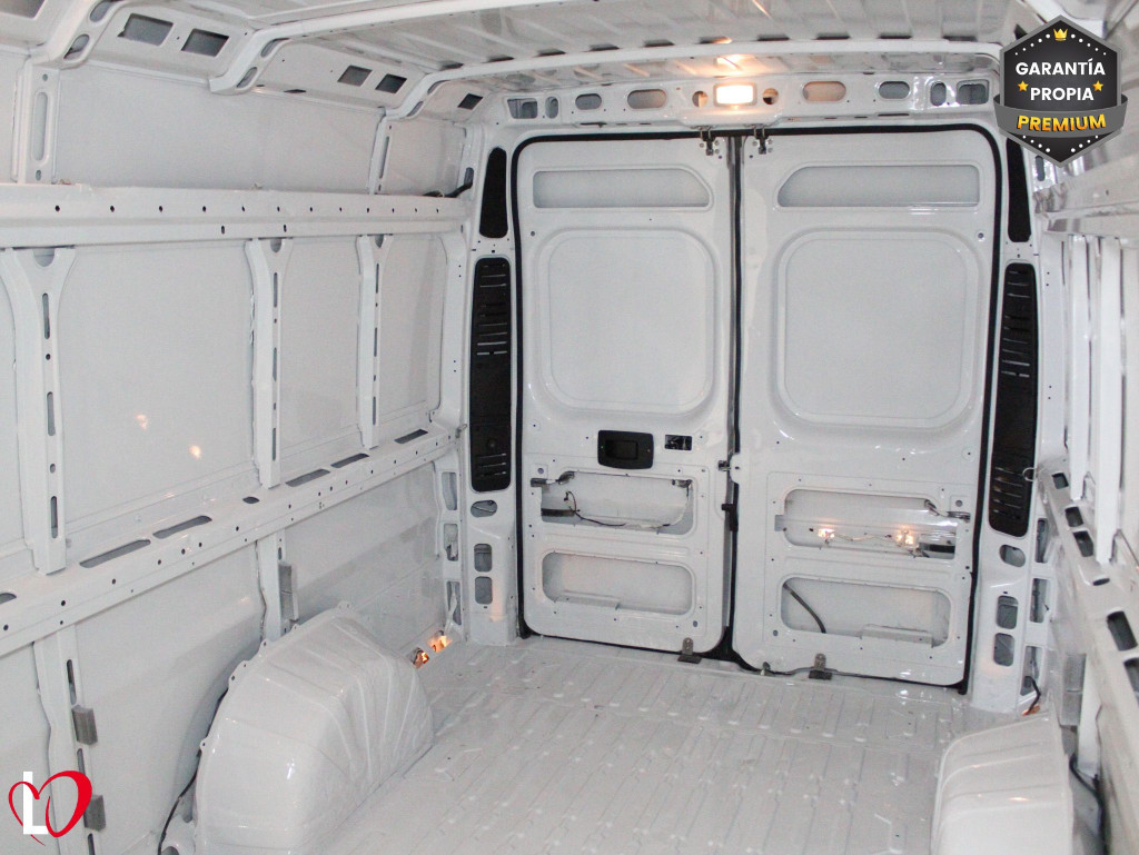 PEUGEOT BOXER FURGÓN 435 L4 H2 BHDI 140 S&S 6 Vel. MAN de segunda mano