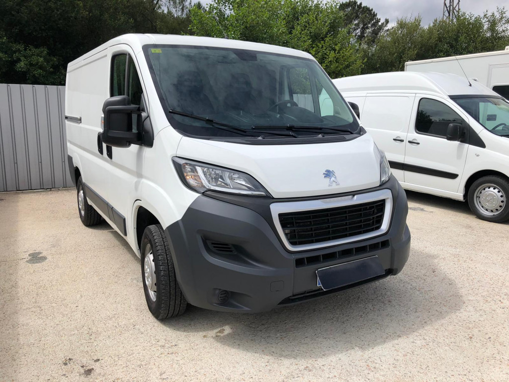 PEUGEOT BOXER FURGÓN CERRADO L1H1 HDI 130CV de segunda mano