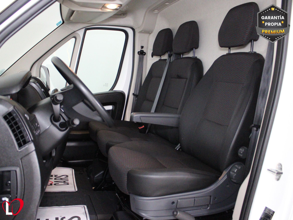 PEUGEOT BOXER FURGÓN PACK 330 L1 H1 BHDI 140 S&S 6 Vel. MAN de segunda mano