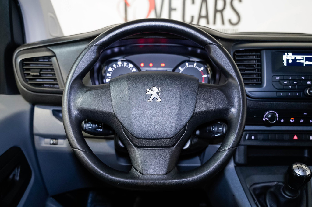 PEUGEOT EXPERT 1.6 BlueHDI COMBI 6 STANDARD 95 de segunda mano