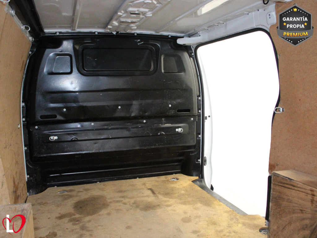 PEUGEOT EXPERT 2.0 BlueHDI FURGÓN PRO LARGO 145 de segunda mano