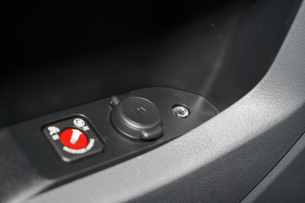 PEUGEOT EXPERT 2.0 BLUEHDI FURGON TALLA M 120 de segunda mano