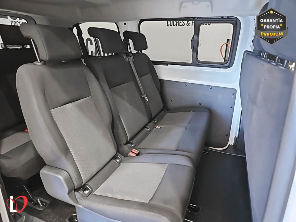 PEUGEOT EXPERT BlueHDI FURGÓN COMBI 9 PLAZAS 6 VEL 120 de segunda mano