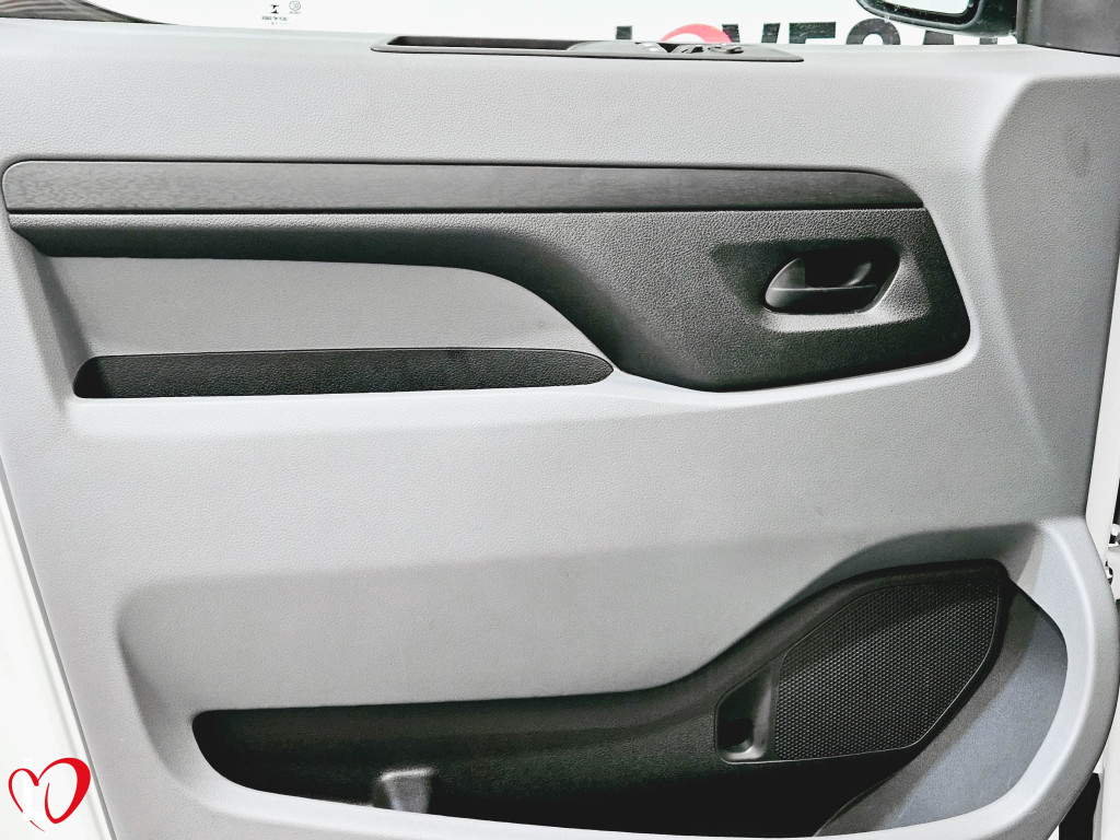 PEUGEOT EXPERT BlueHDI FURGÓN TALLER COMPACT 115 de segunda mano