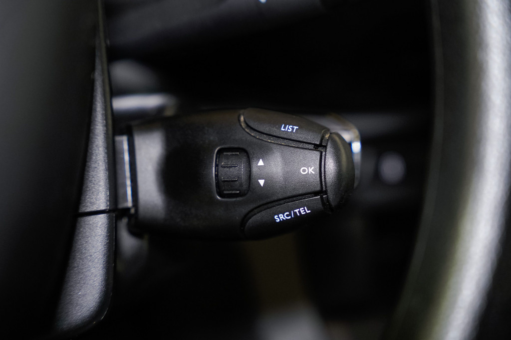 PEUGEOT EXPERT BlueHDI S&S COMBI 5 PLAZAS STANDARD 6 VEL 120 de segunda mano