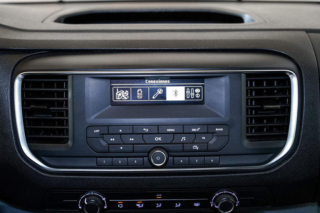 PEUGEOT EXPERT BlueHDI S&S COMBI 5 PLAZAS STANDARD 6 VEL 120 de segunda mano