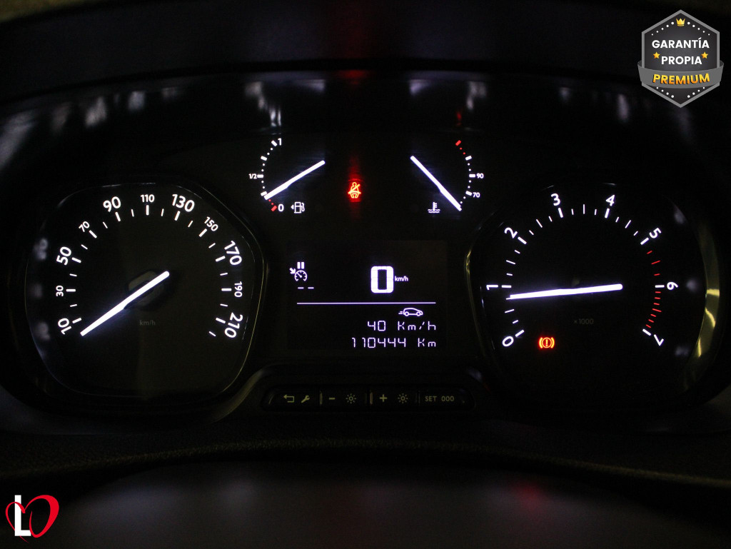 PEUGEOT EXPERT FURGÓN Premium BlueHDi 120 MAN S&S 6 Vel. de segunda mano