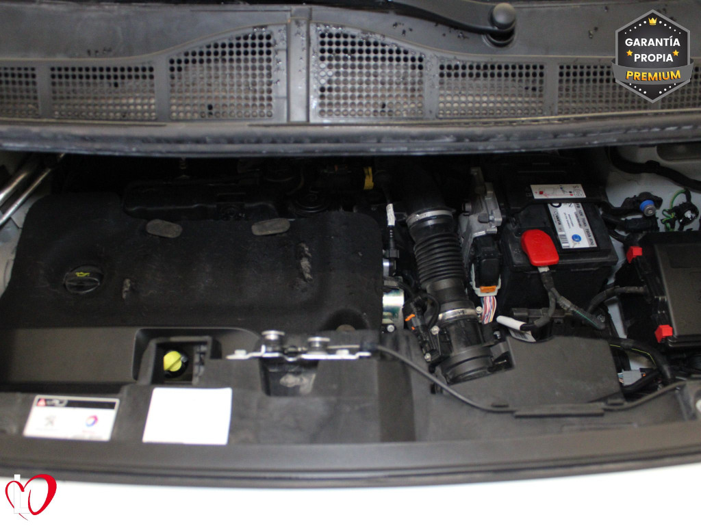 PEUGEOT EXPERT Furgón Pro BlueHDi 145 MAN S&S 6 Vel. Long de segunda mano