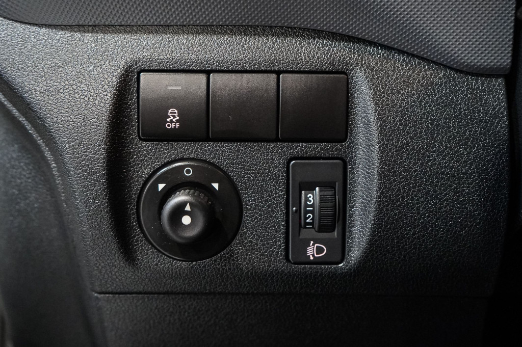 PEUGEOT PARTNER 1.6 BlueHDI FURGÓN CERRADO 100 de segunda mano