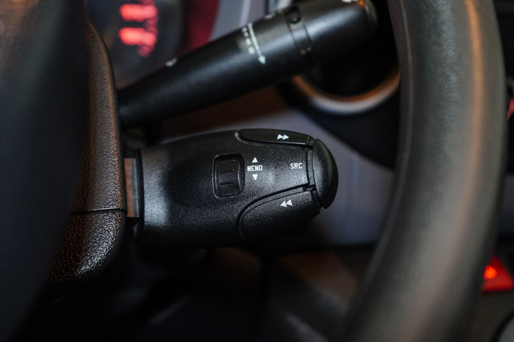 PEUGEOT PARTNER 1.6 BlueHDI FURGÓN CERRADO 100 de segunda mano