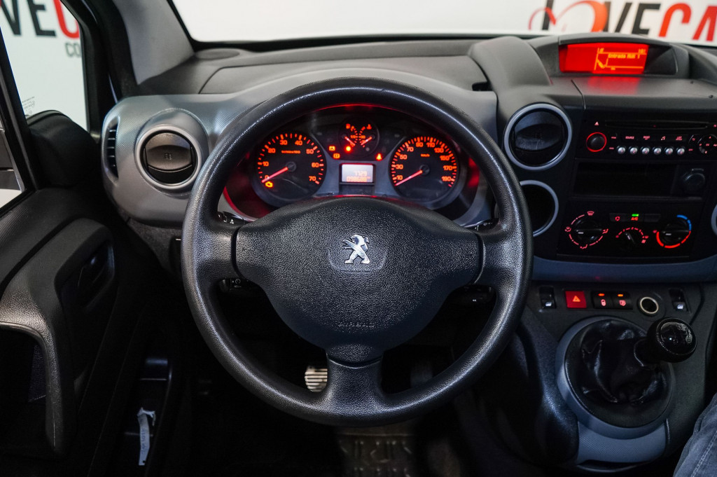 PEUGEOT PARTNER 1.6 BlueHDI FURGÓN CERRADO 100 de segunda mano