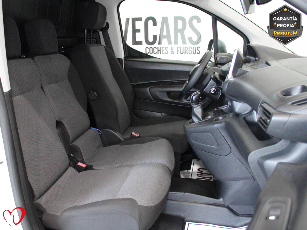 PEUGEOT PARTNER BlueHDI 3 PLAZAS FURGÓN CERRADO L2 100 de segunda mano