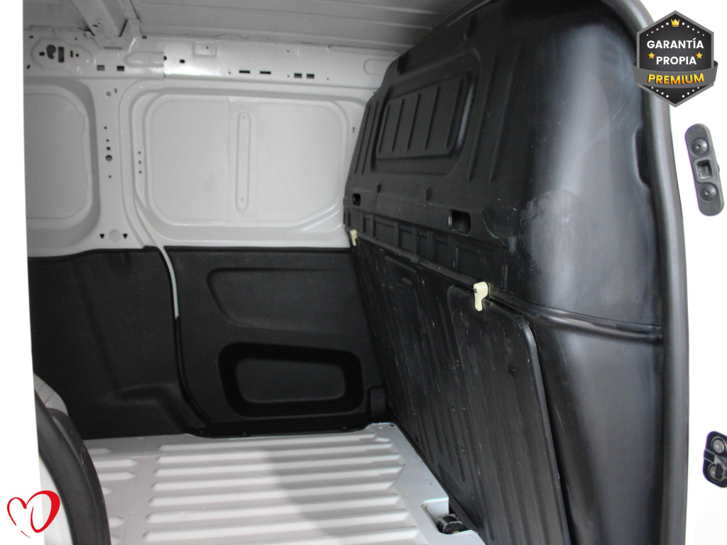 PEUGEOT PARTNER BlueHDI 3 PLAZAS FURGÓN CERRADO L2 100 de segunda mano