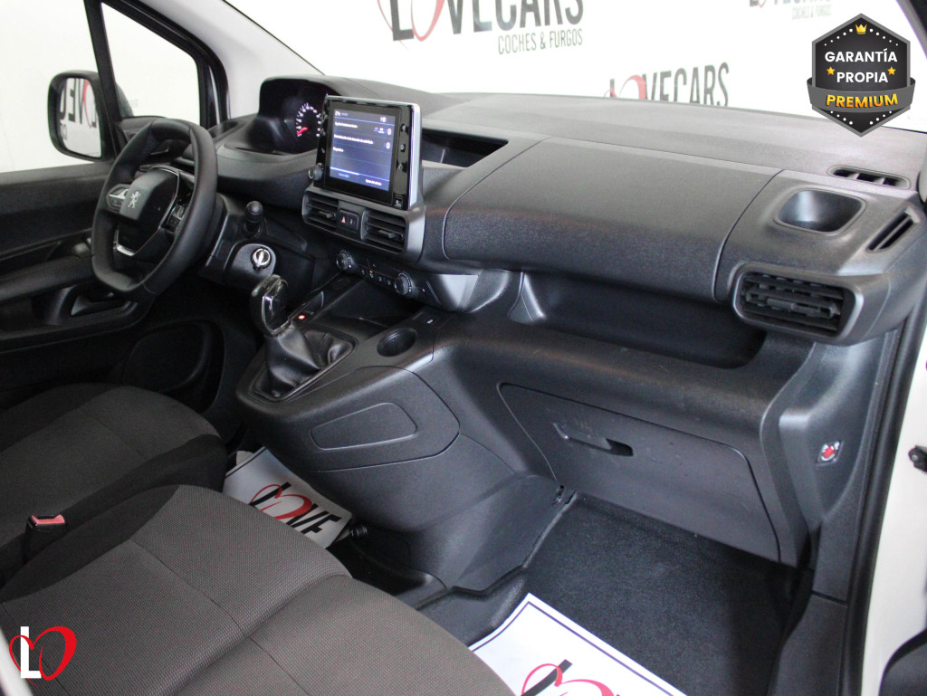 PEUGEOT PARTNER BlueHDI 3 PLAZAS FURGÓN CERRADO L2 100 de segunda mano