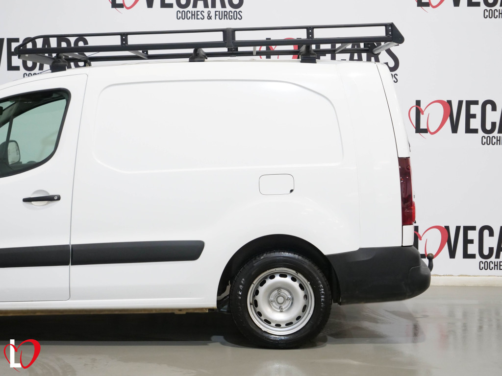 PEUGEOT PARTNER BlueHDI 3 PLZ FURGÓN CERRADO L2 100 de segunda mano