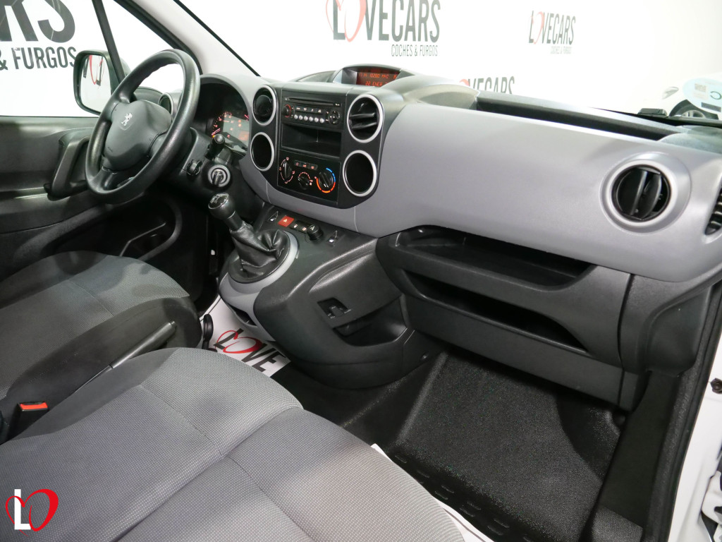 PEUGEOT PARTNER BlueHDI 3 PLZ FURGÓN CERRADO L2 100 de segunda mano