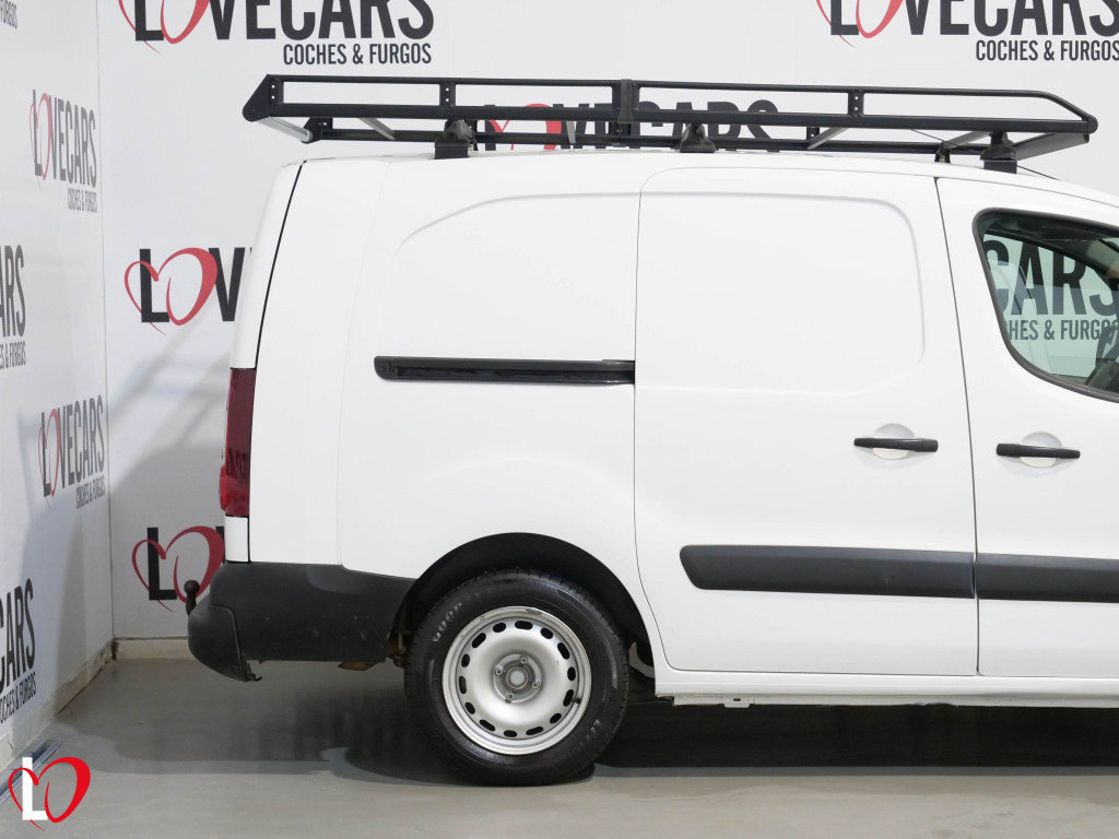 PEUGEOT PARTNER BlueHDI 3 PLZ FURGÓN CERRADO L2 100 de segunda mano