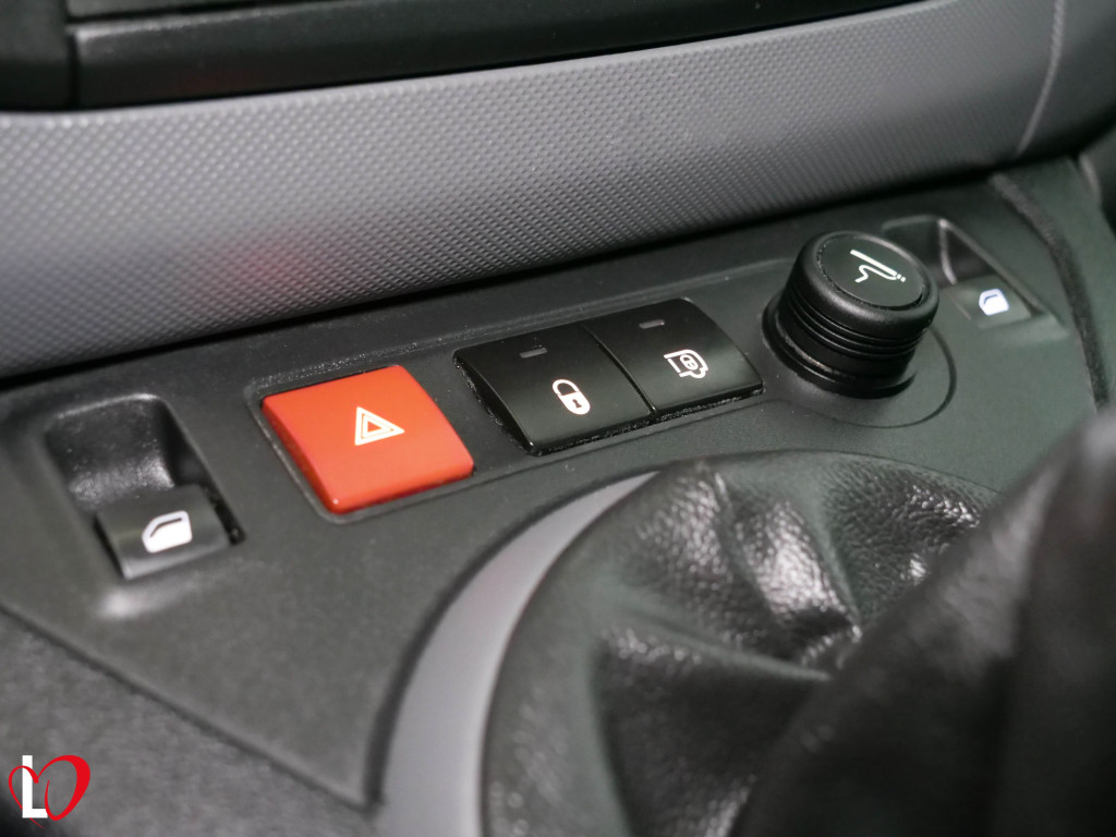 PEUGEOT PARTNER BlueHDI 3 PLZ FURGÓN CERRADO L2 100 de segunda mano