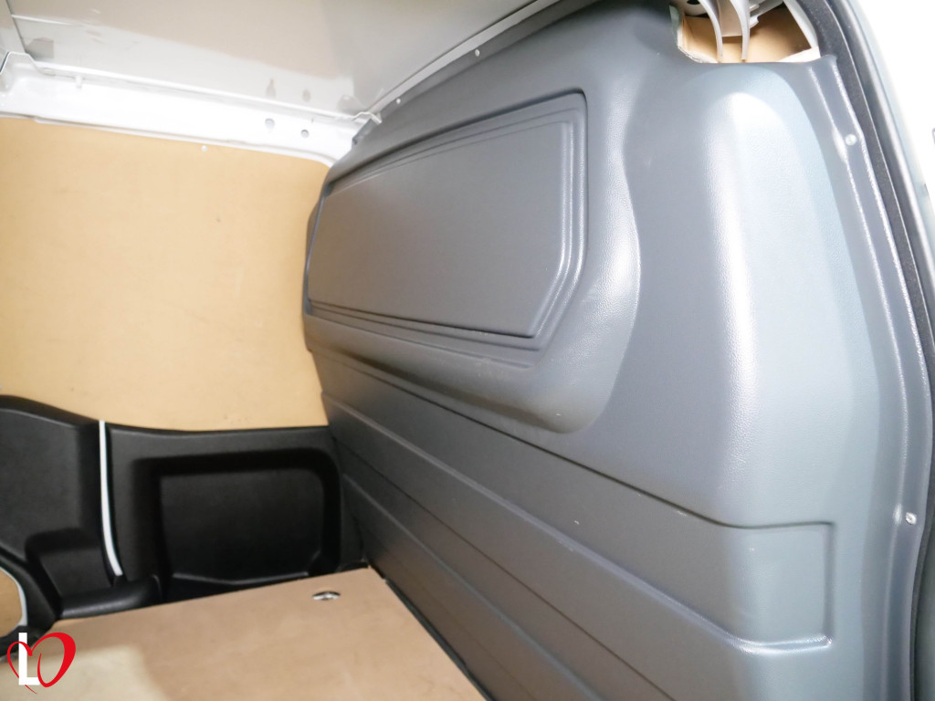 PEUGEOT PARTNER BlueHDI 3 PLZ FURGÓN CERRADO L2 100 de segunda mano