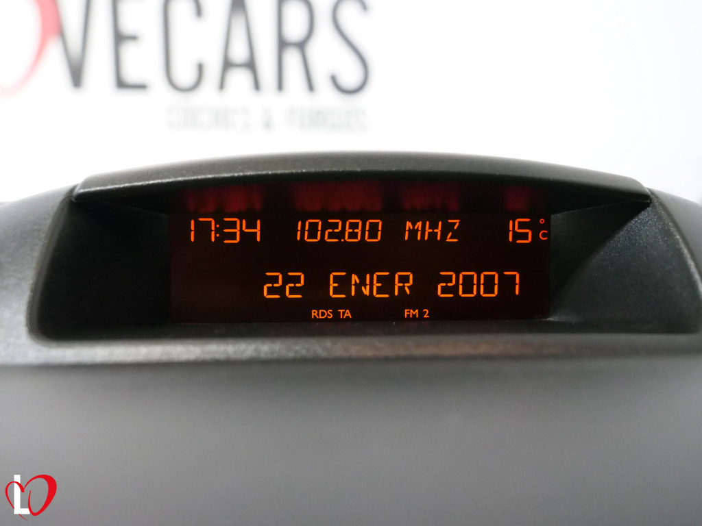 PEUGEOT PARTNER BlueHDI 3 PLZ FURGÓN CERRADO L2 100 de segunda mano