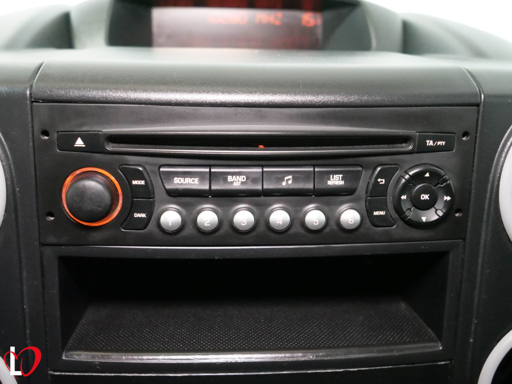 PEUGEOT PARTNER BlueHDI 3 PLZ FURGÓN CERRADO L2 100 de segunda mano