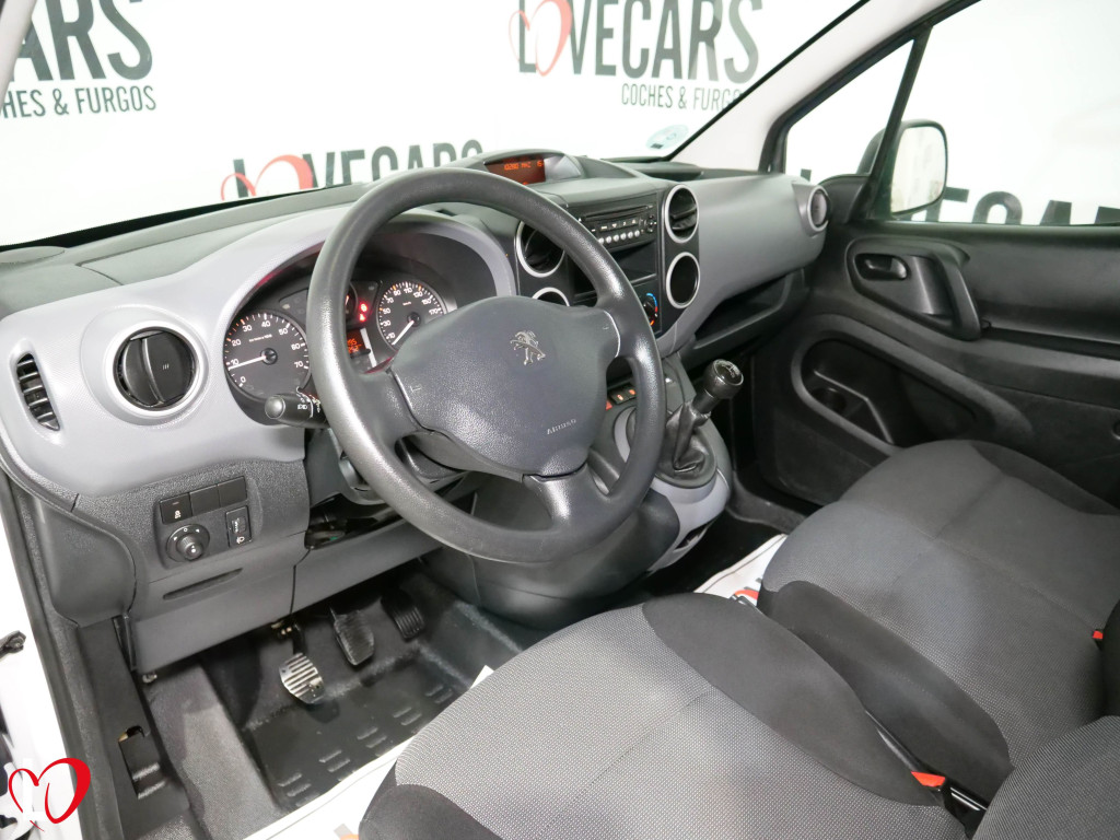 PEUGEOT PARTNER BlueHDI 3 PLZ FURGÓN CERRADO L2 100 de segunda mano