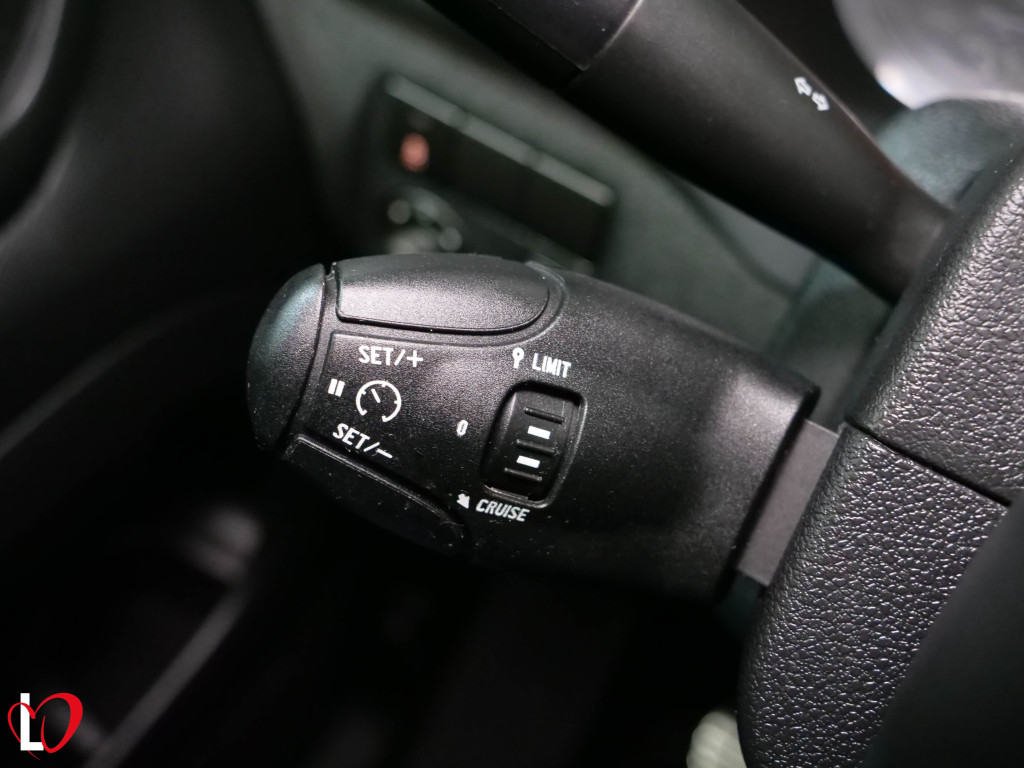PEUGEOT PARTNER BlueHDI 3 PLZ FURGÓN CERRADO L2 100 de segunda mano