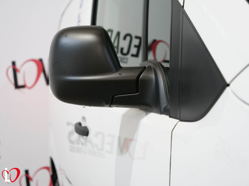 PEUGEOT PARTNER BlueHDI S&S FURGÓN ISOTERMO 6 VEL 100 de segunda mano